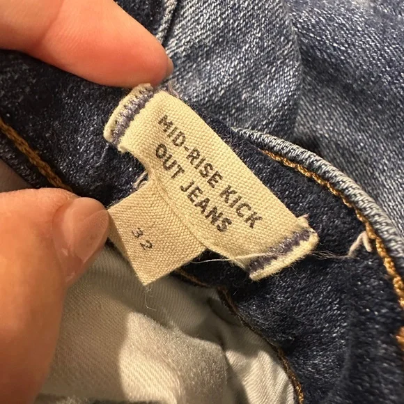 Madewell mid-rise kick out jeans - Picture 2 of 5
